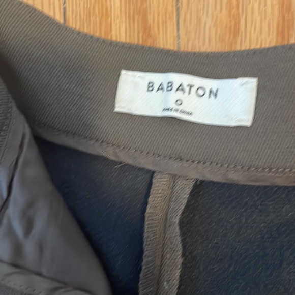 Babaton Aritizia cropped olive green trouser in size 0 - Picture 3 of 3